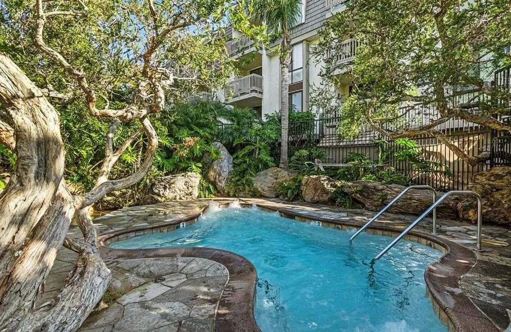 Oceanview Retreat - Steps To The Beach And 2 Pools Oceanside Exterior foto